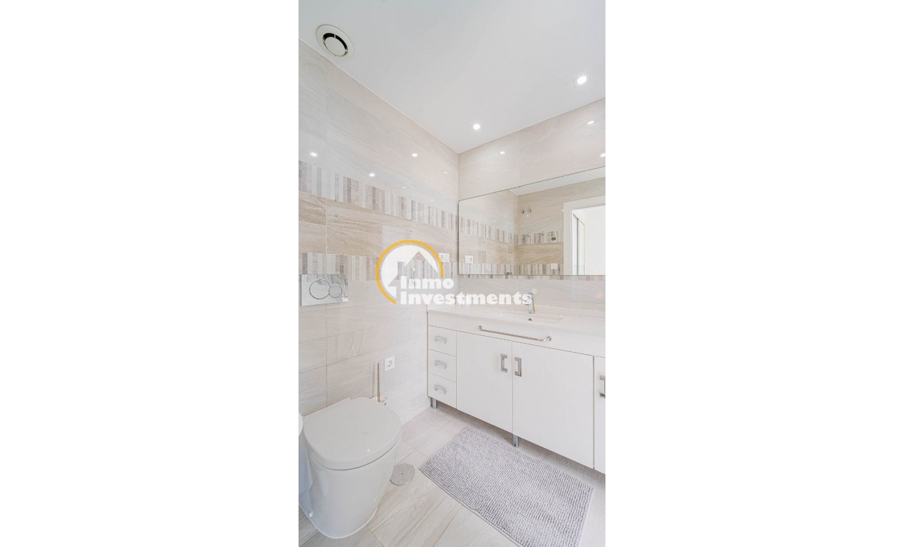 Resale - Apartament - Punta Prima - Beachside