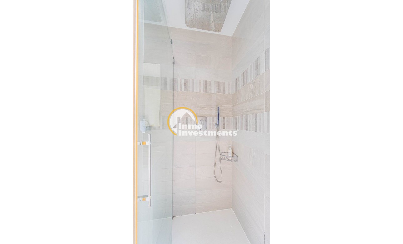 Resale - Apartament - Punta Prima - Beachside