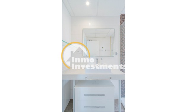 Resale - Apartament - Punta Prima - Beachside