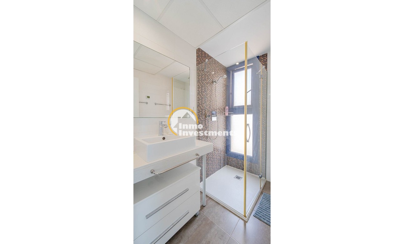 Resale - Apartament - Punta Prima - Beachside
