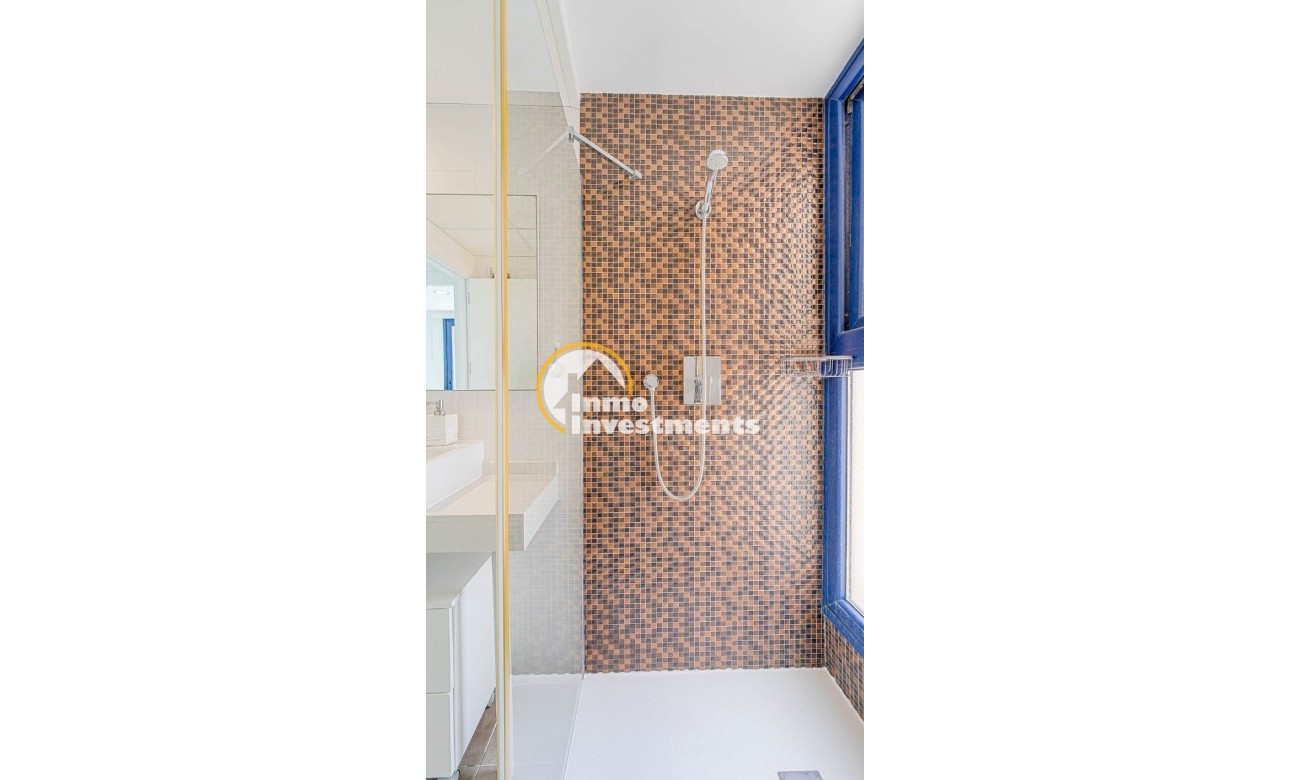 Resale - Apartament - Punta Prima - Beachside