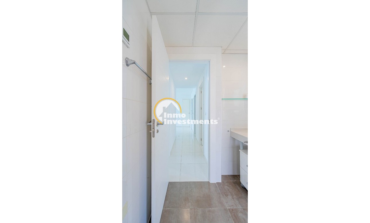 Resale - Apartament - Punta Prima - Beachside