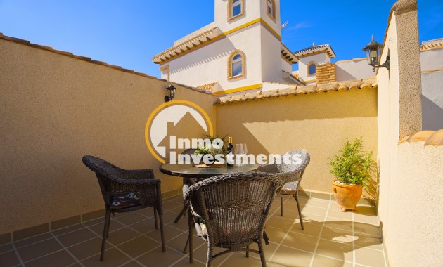 Resale - Villa - Torrevieja