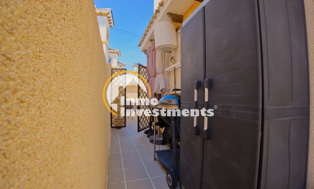 Resale - Villa - Torrevieja