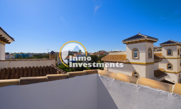 Resale - Villa - Torrevieja