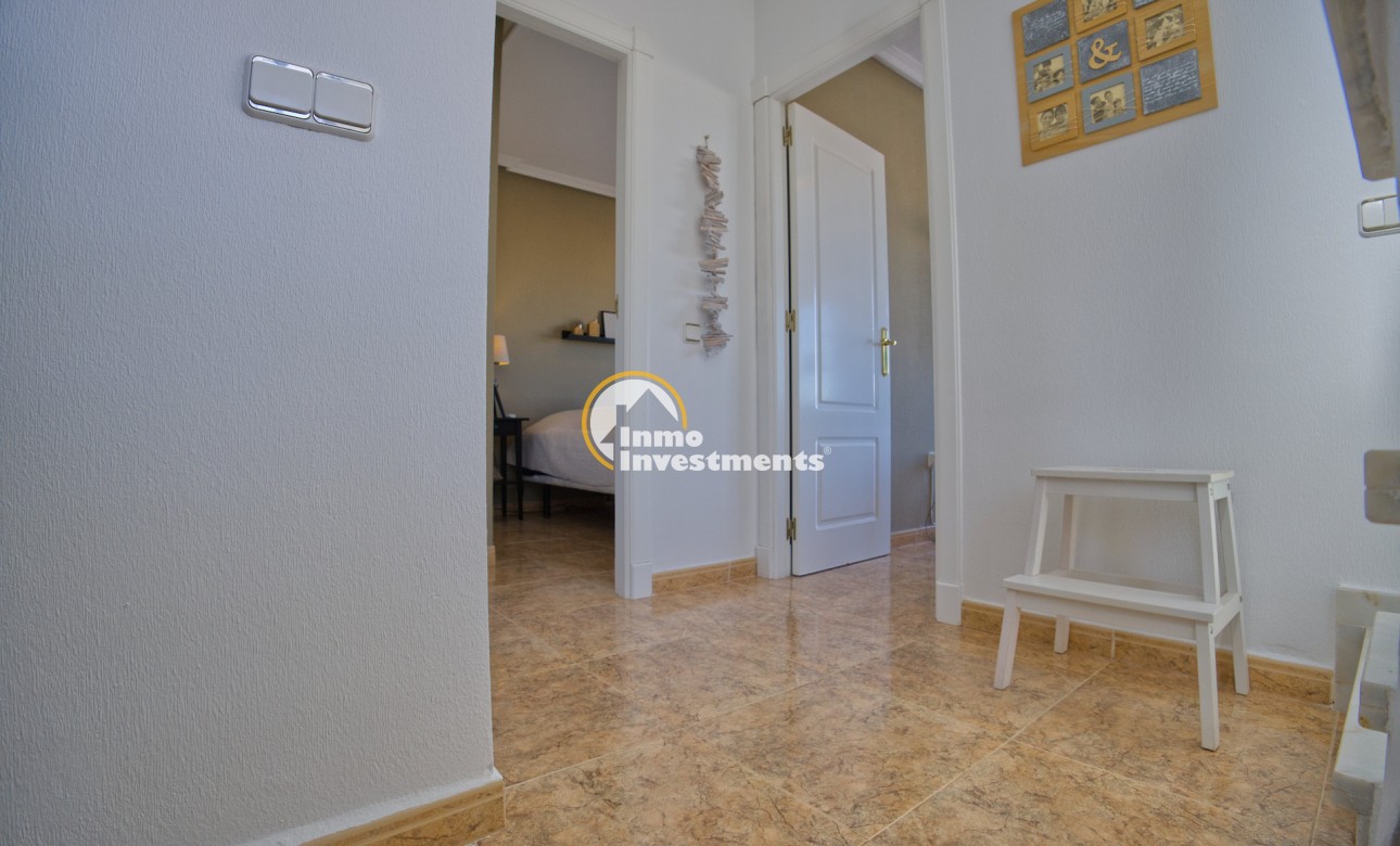 Resale - Villa - Torrevieja