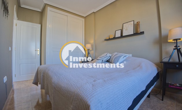 Resale - Villa - Torrevieja