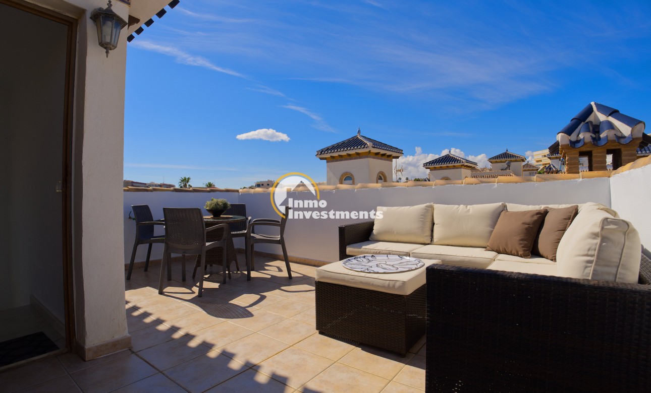 Resale - Villa - Torrevieja