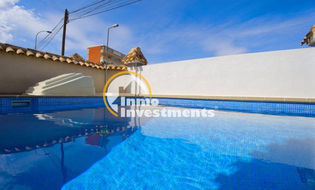Resale - Villa - Torrevieja