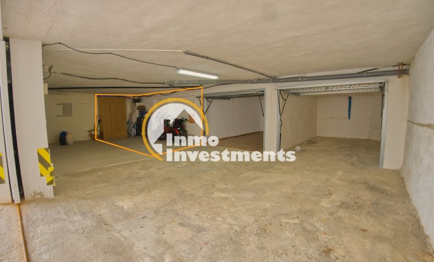 Resale - Villa - Torrevieja