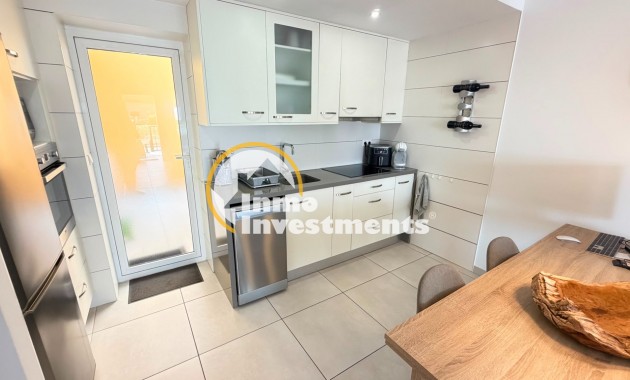 Reventa - Apartamento - Torrevieja - Aguas Nuevas