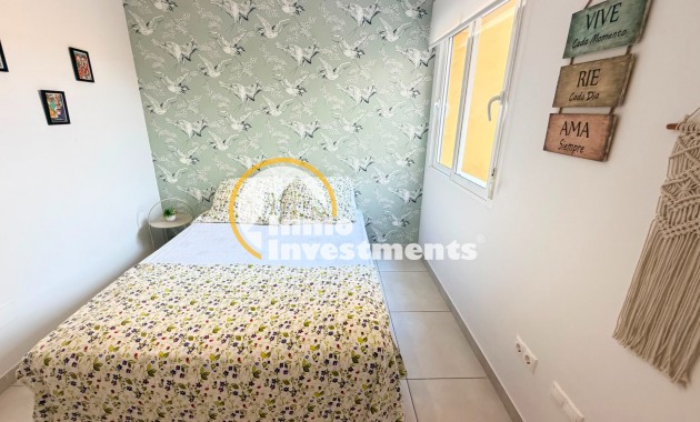 Reventa - Apartamento - Torrevieja - Aguas Nuevas