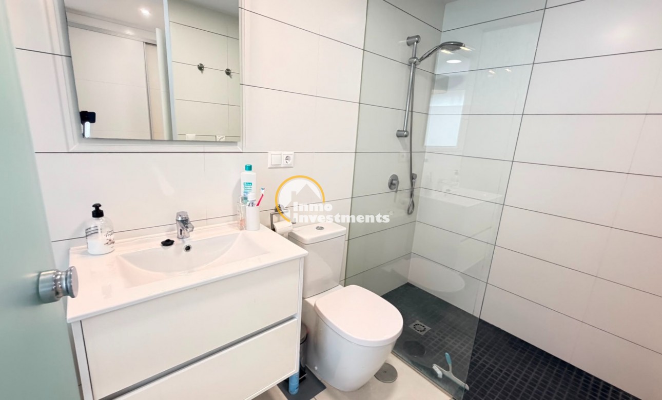 Reventa - Apartamento - Torrevieja - Aguas Nuevas