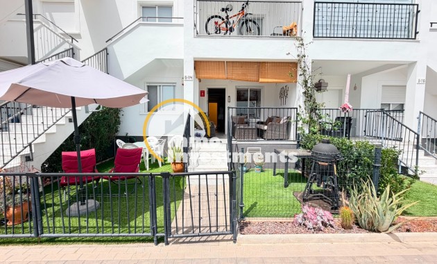 Reventa - Apartamento - Torrevieja - Aguas Nuevas