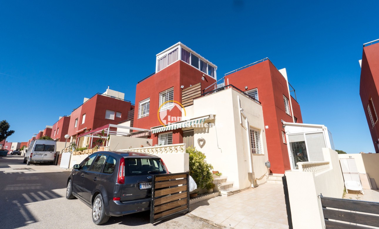 Till salu - Town house - Villamartin - Las Filipinas