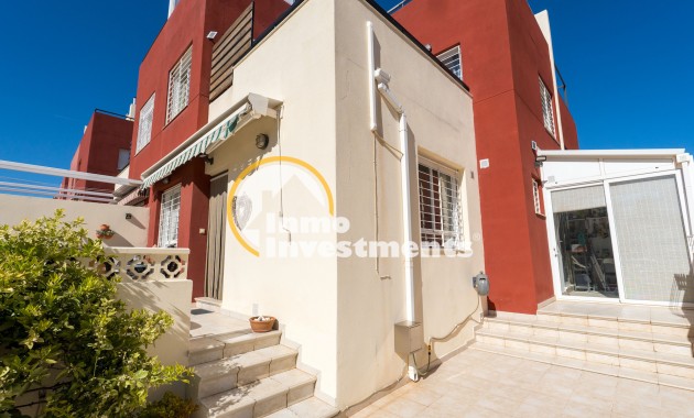 Till salu - Town house - Villamartin - Las Filipinas