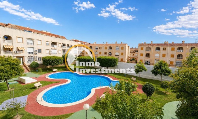 Resale - Apartment - Torrevieja - Acequion
