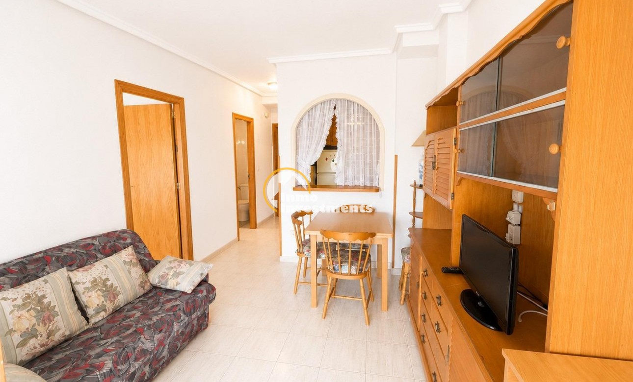 Resale - Apartment - Torrevieja - Acequion