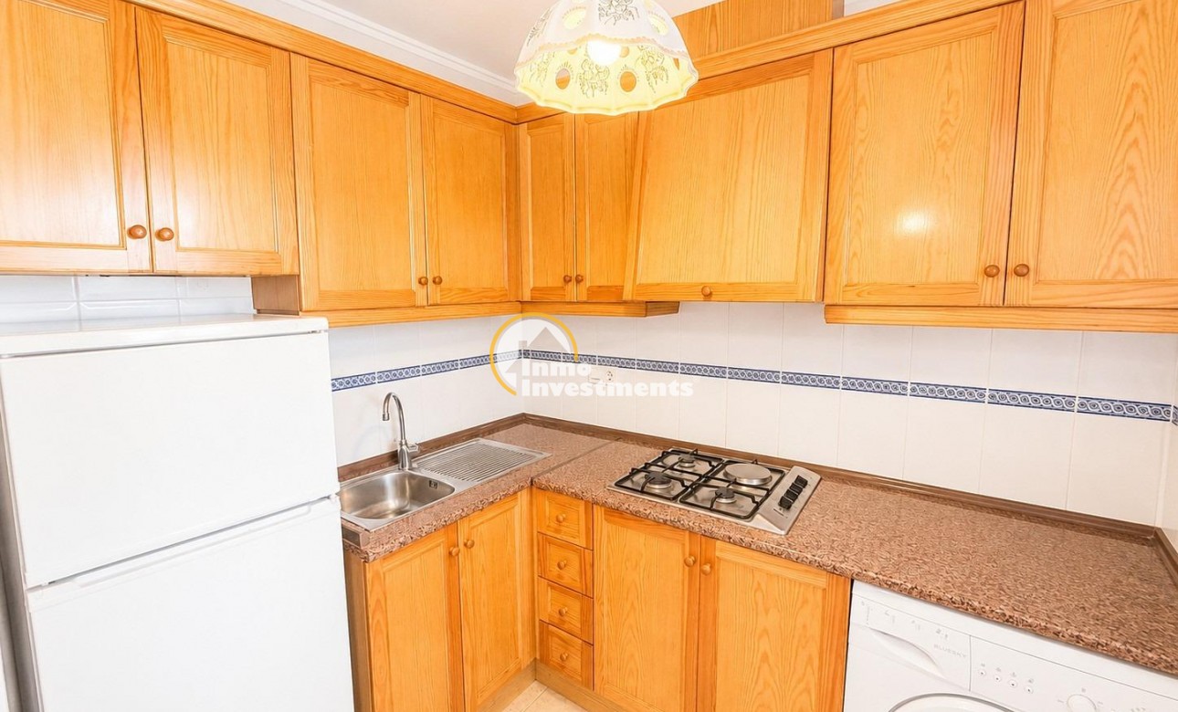 Resale - Apartment - Torrevieja - Acequion