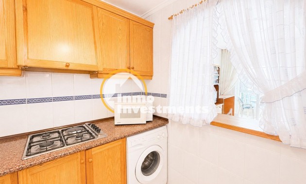 Resale - Apartment - Torrevieja - Acequion