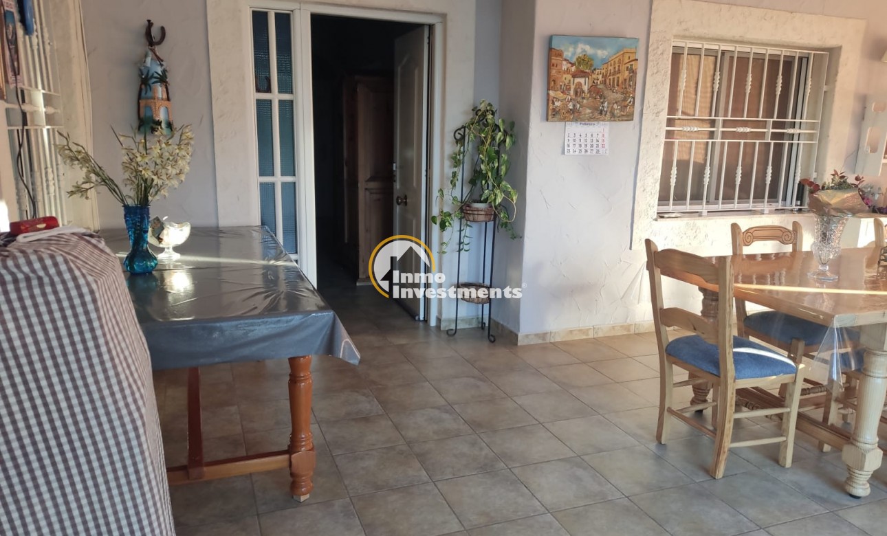 Reventa - Chalet independiente - Elche