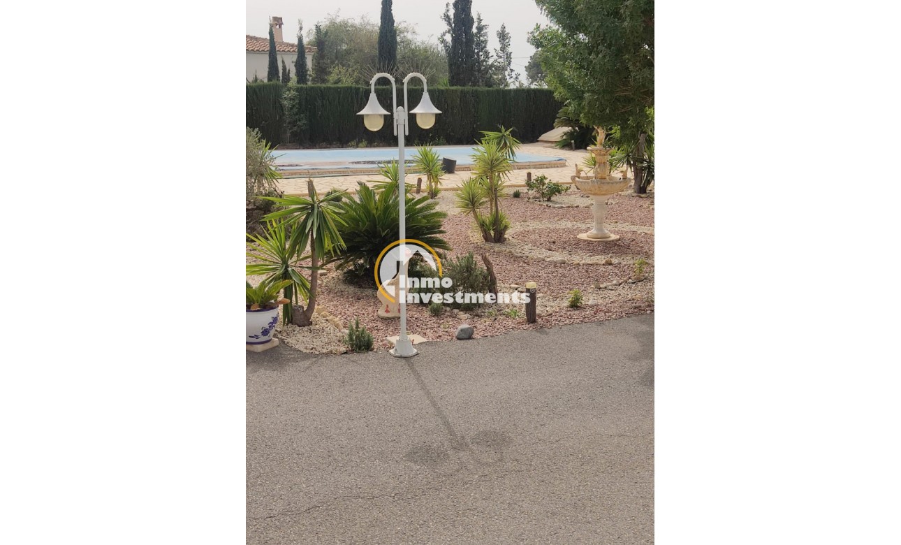 Reventa - Chalet independiente - Elche