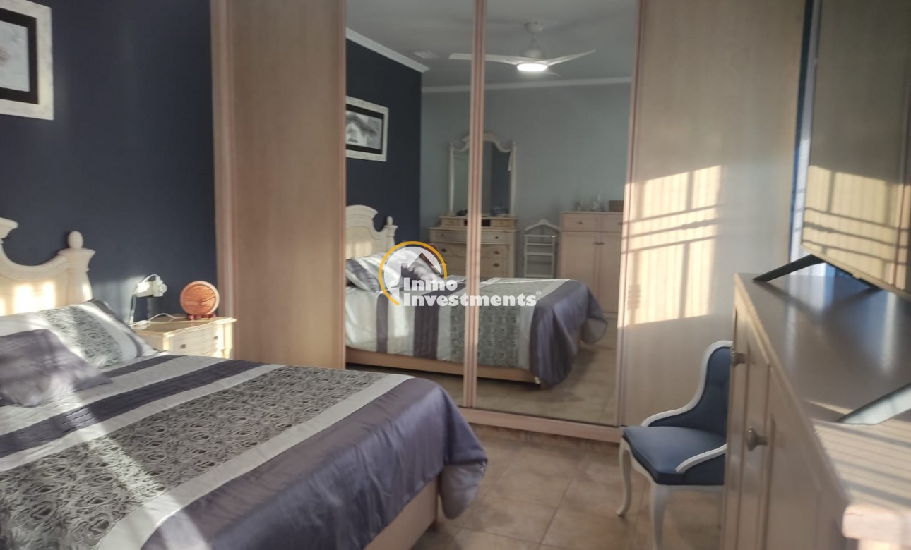 Reventa - Chalet independiente - Elche