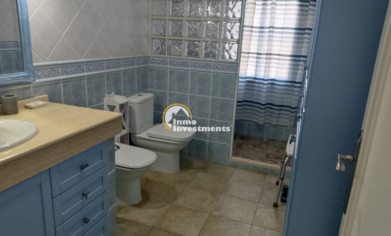 Reventa - Chalet independiente - Elche