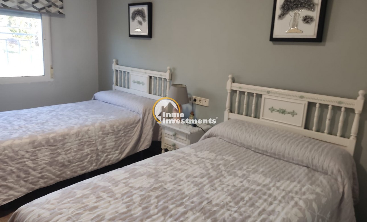 Reventa - Chalet independiente - Elche