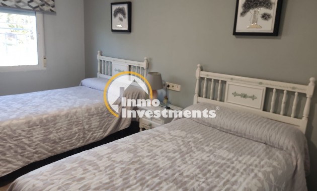 Reventa - Chalet independiente - Elche