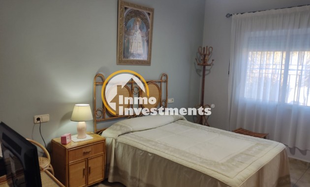 Reventa - Chalet independiente - Elche