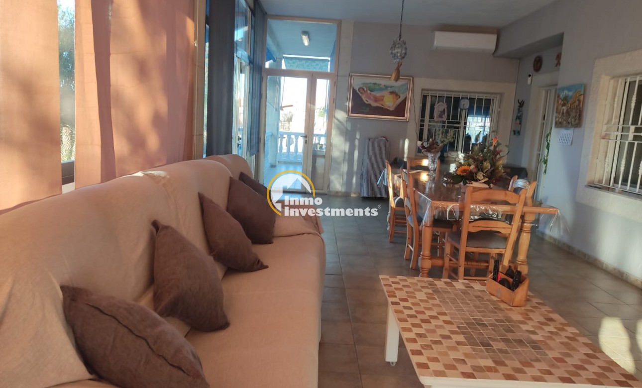 Reventa - Chalet independiente - Elche
