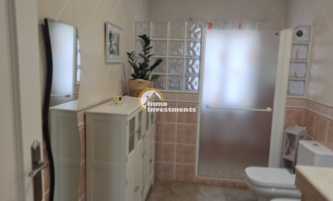 Reventa - Chalet independiente - Elche