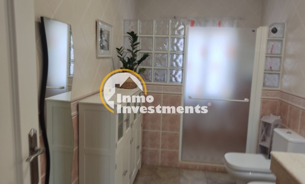 Reventa - Chalet independiente - Elche