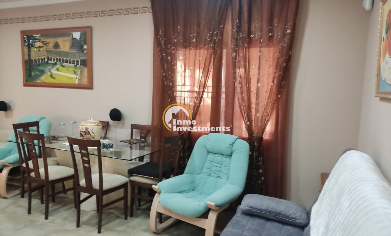 Reventa - Chalet independiente - Elche
