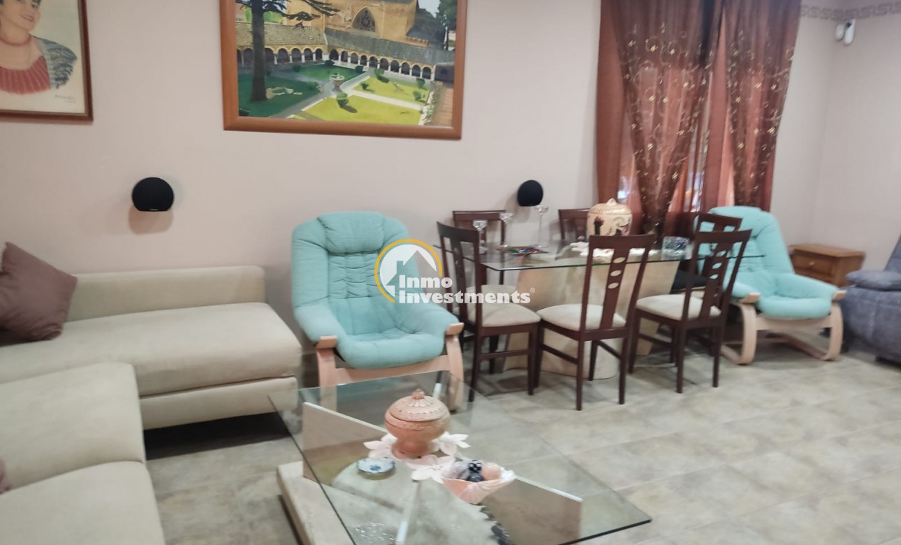 Reventa - Chalet independiente - Elche