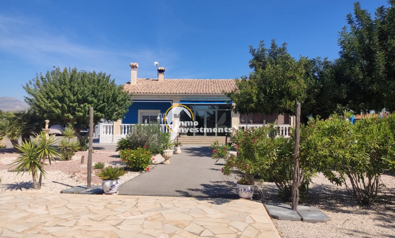 Reventa - Chalet independiente - Elche