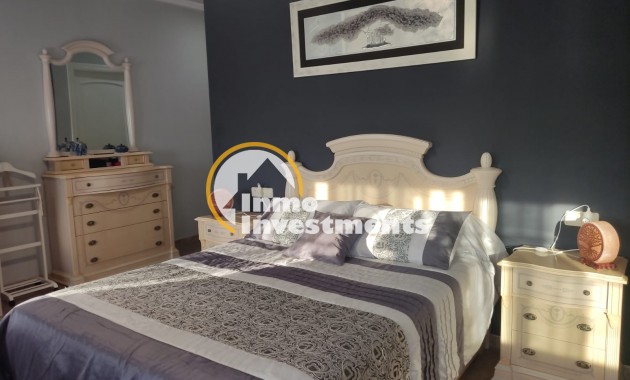 Reventa - Chalet independiente - Elche