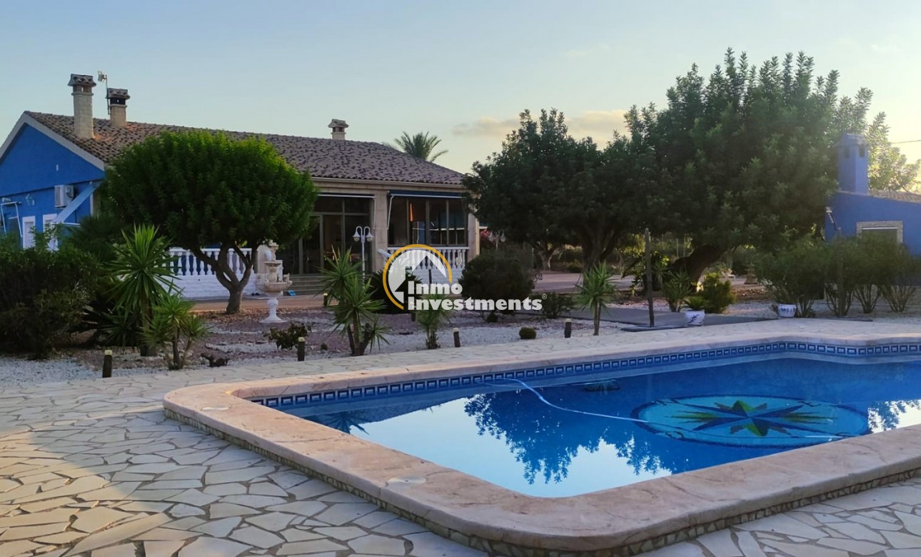 Reventa - Chalet independiente - Elche