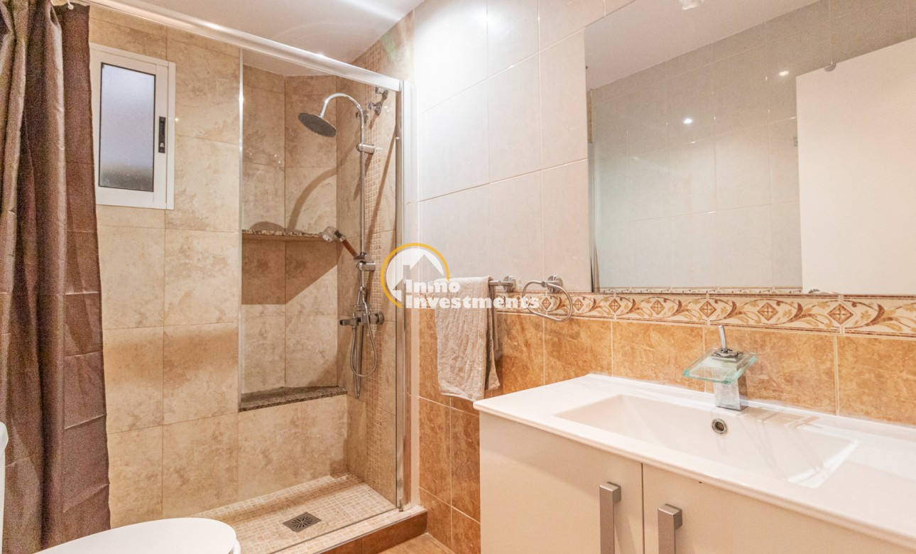 Resale - Apartment - Torrevieja