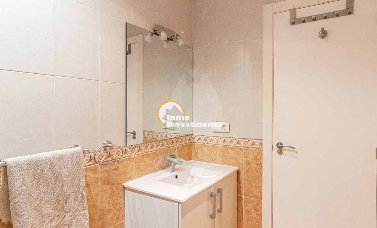 Resale - Apartment - Torrevieja