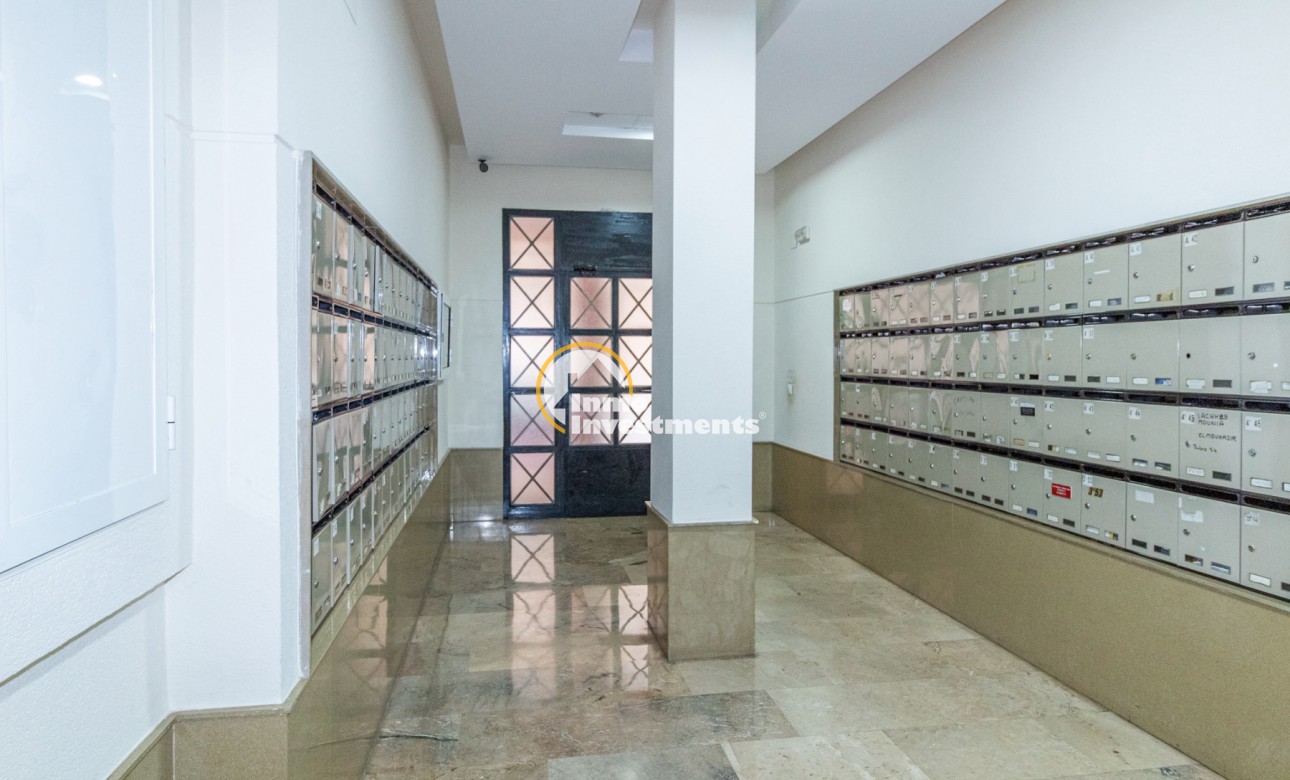 Resale - Apartment - Torrevieja