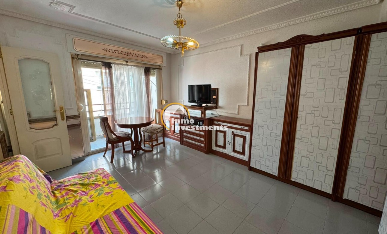 Resale - Studio  - Torrevieja - Centro