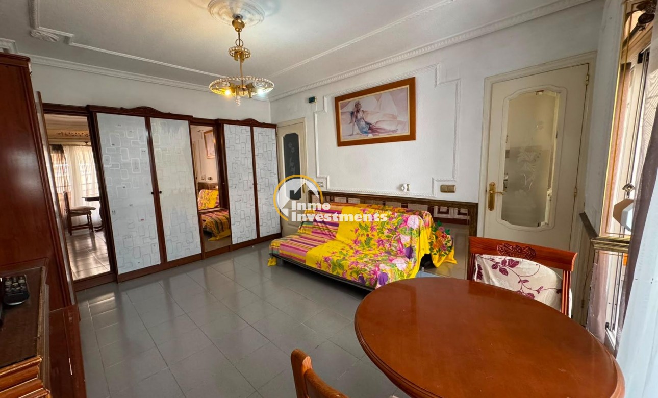 Resale - Studio  - Torrevieja - Centro