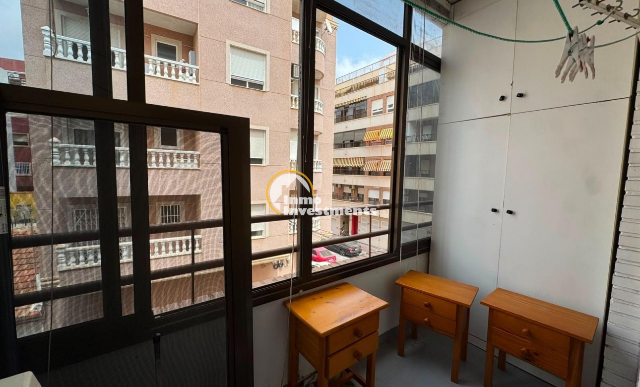 Resale - Studio  - Torrevieja - Centro