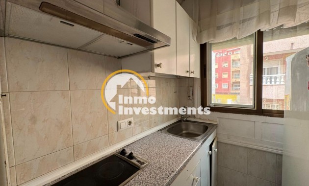 Resale - Studio  - Torrevieja - Centro