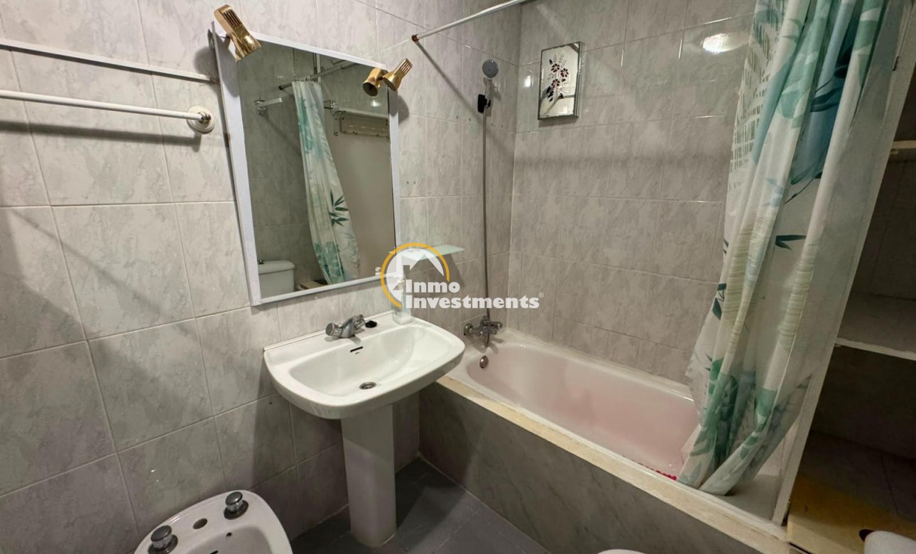 Resale - Studio  - Torrevieja - Centro