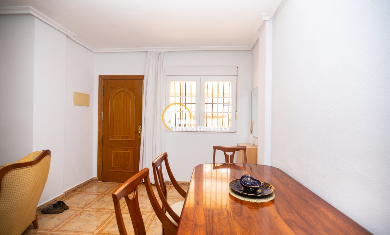 Resale - Town house - La Zenia
