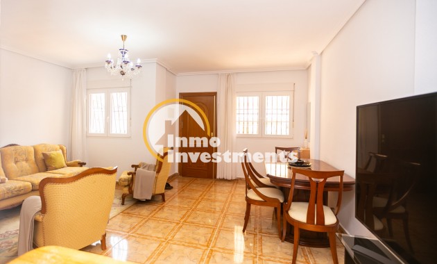 Resale - Town house - La Zenia