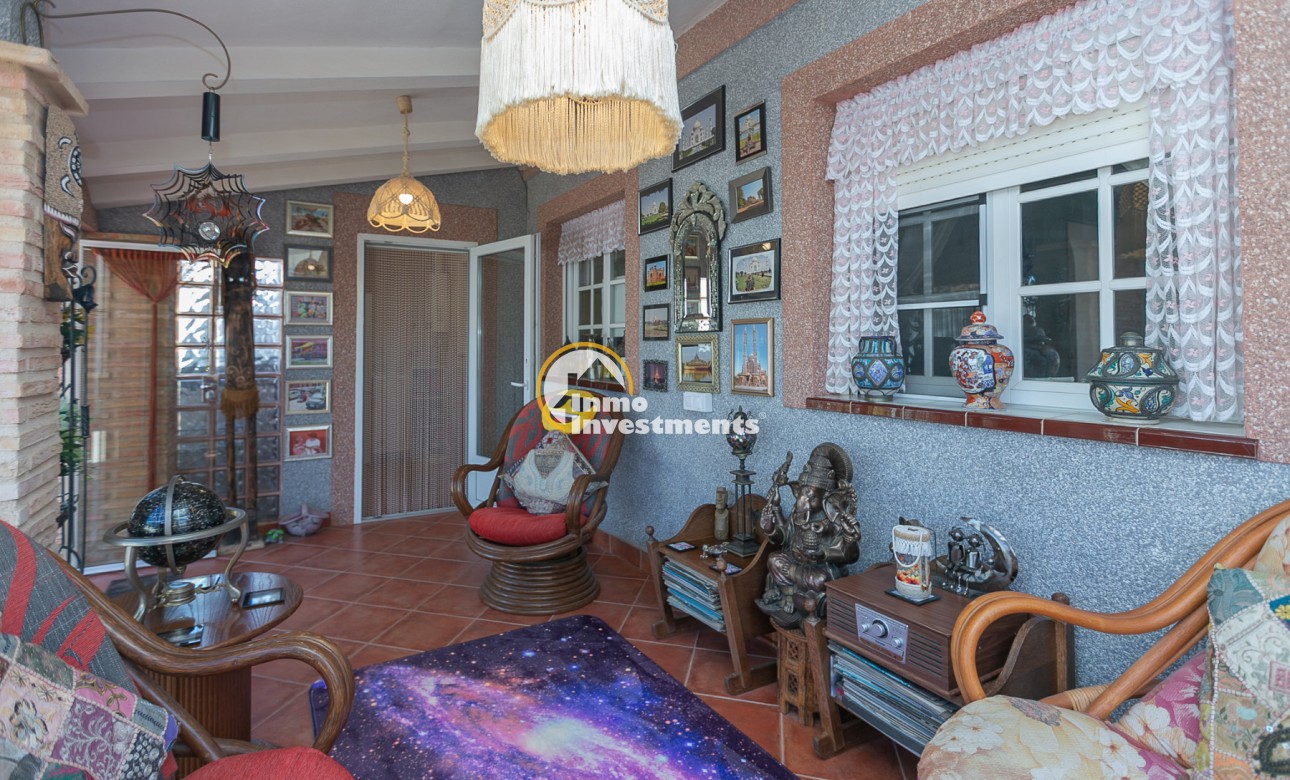 Till salu - Parhus - Los Balcones